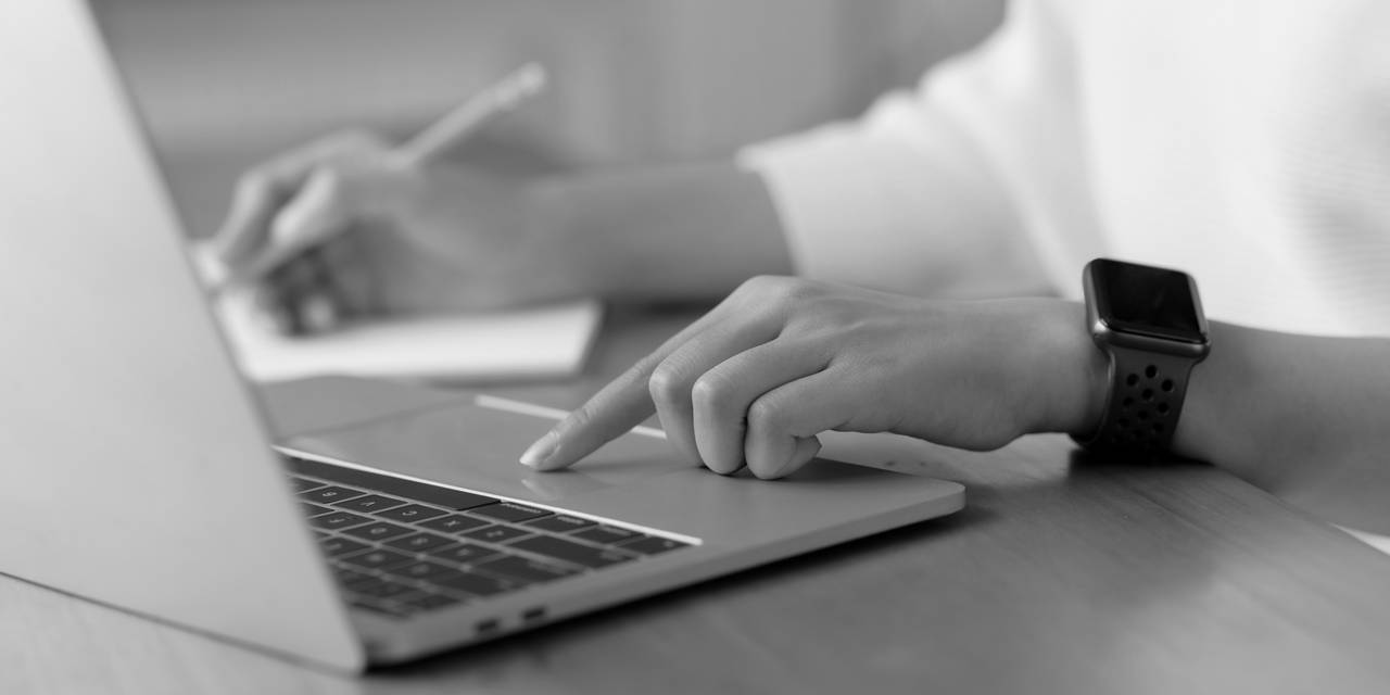 ecba-wgs-writing–laptop-table-20260421119
